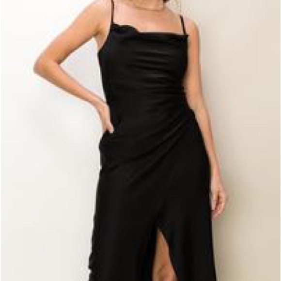 Black Sleeveless Satin Mid Length Dress NWT Small - Picture 1 of 8